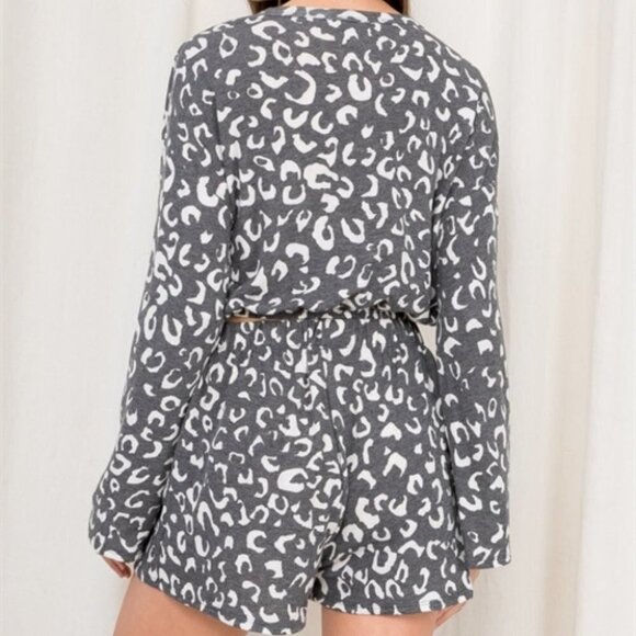 2 PIECE MATCHING LEOPARD PRINT SET - Picture 4 of 9